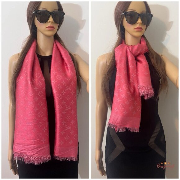 Authentic Louis Vuitton Pink/Fuchsia Silk/Wool Monogram Shawl Scarf 55x55 - Picture 5 of 6